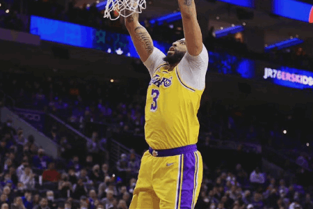 NBA战报：湖人87-105费城76人 詹姆斯缺席浓眉空砍31+12