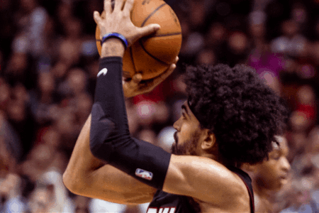 NBA战报：特伦特33分 巴特勒37+14+10，猛龙三加时扑灭热火