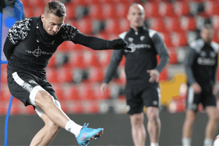 出奇精选：西杯 02-03 03:00 巴列卡诺vs马洛卡