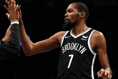 出奇精选：NBA 篮网vs凯尔特人 老将与新星谁能接管赛场？