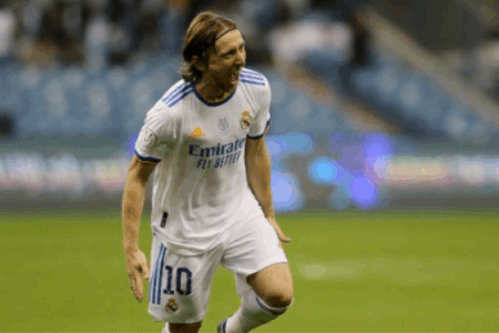 莫德里奇将与皇家马德里续约至2023年