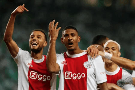 欧冠情报：阿贾克斯vs本菲卡 贾府欧冠主场强势全胜！逼近自己保持的进球纪录