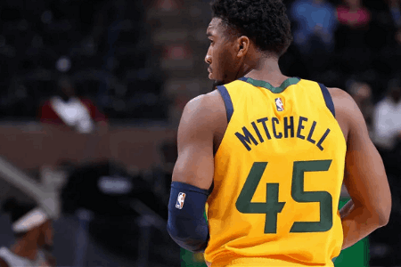 出奇精选：NBA 爵士vs篮网 爵士背靠背再战纽约