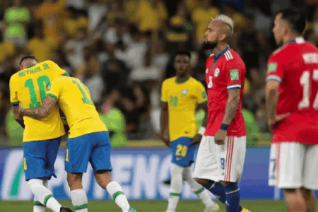 世预赛-内马尔小熊库鸟进球 巴西4-0大胜智利