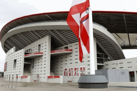 西蒙尼的父亲离世，马德里竞技俱乐部降半旗致哀