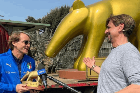 曼奇尼亲承愿留任执教再冲世界杯