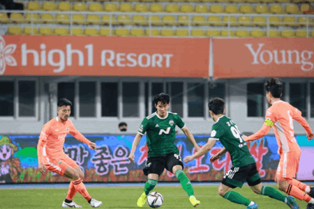 出奇精选：亚冠杯 04-22 19:00 全北现代vs黄安嘉莱