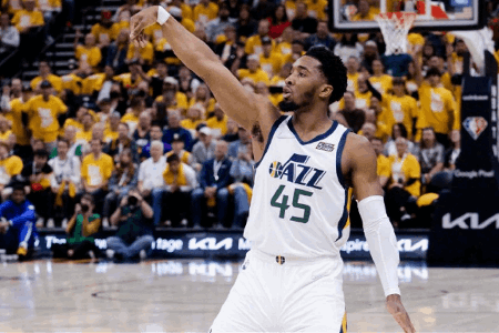 米切尔腿筋核磁共振检查为阴性，未确定是否缺席G6