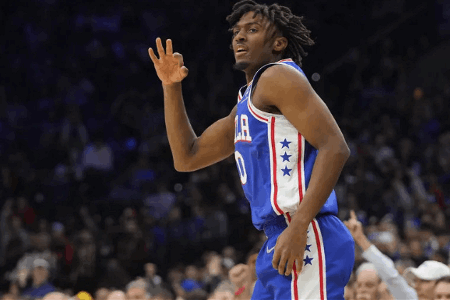 真西帝！马克西季后赛场均22+4+4，命中率达成180俱乐部