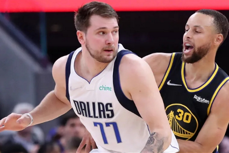 周三竞篮301 NBA精选：独行侠vs勇士 西决首战，谁能抢下胜利