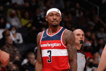 比尔更倾向于今夏和奇才完成5年2.5亿续约