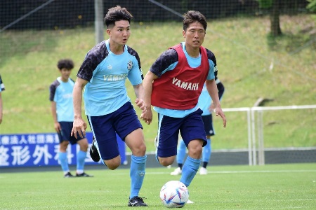 周日竞足004 日职情报：磐田喜悦vs横滨水手 磐田零封一场相当不易
