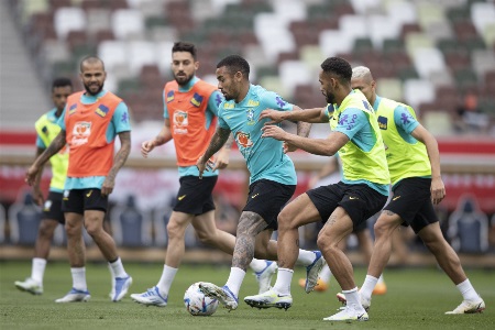 竞足周一001 麒麟挑战杯精选18:20 日本VS巴西