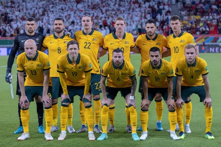 竞足周一003世预赛 澳大利亚vs秘鲁 秘鲁在多哈宛如主场