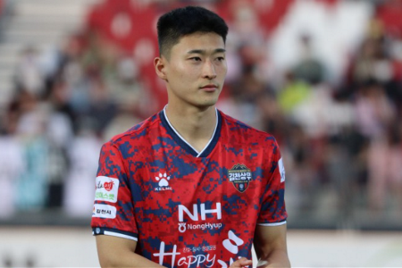 竞足周五002韩K：浦项制铁vs江原FC 浦项锋线杀手复出