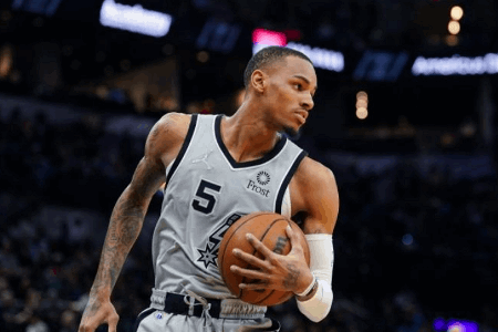 美记：马刺对德章泰-穆雷要价为三个不受严密保护的首轮签