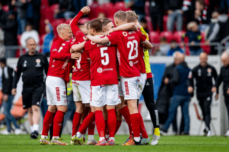 竞足周一002 瑞典超精选 01:00 卡尔马vs渥那模﻿