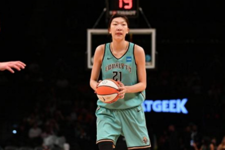 韩旭12投11中砍下24分8板3助，得分创WNBA生涯新高