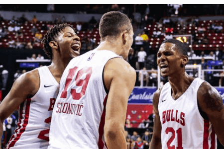 NBA夏联赛精选：﻿公牛vs猛龙 ﻿ ﻿猛龙强势拿下首胜，﻿公牛能否强势反弹？﻿