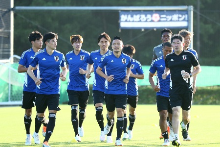 竞足周二002 东亚杯 日本vs中国香港 日本东道主作战气氛好