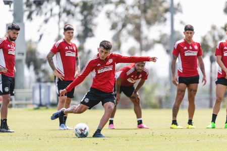 竞足周日021 美职业精选 09:30 洛杉矶银河vs亚特兰大联