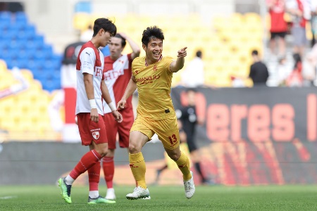 北单周三022 韩K2联精选 ﻿18:00 釜山偶像vs光州FC