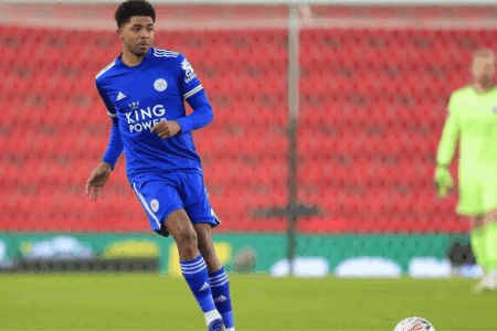 切尔西有意莱斯特城中后卫福法纳