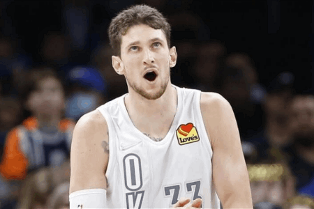 雷霆续约穆斯卡拉的合同是2年700万