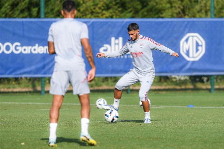 竞足周五016 法甲 里昂vs特鲁瓦，里昂一门遭遇停赛