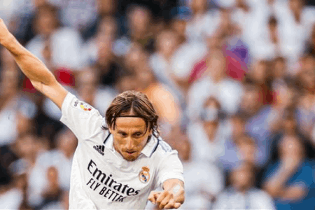 莫德里奇度过37岁生日：我24小时都为足球而活