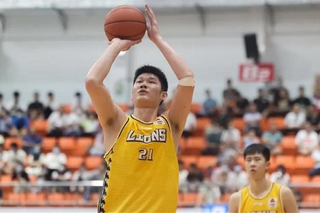 胡金秋：医生告诉我已经完全康复，正逐步恢复球场感觉