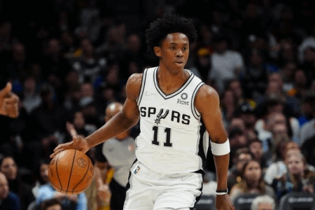 马刺官方：球队后卫普里莫遭左膝内侧韧带扭伤 将缺席季前赛初段