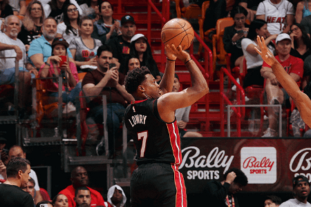 NBA-巴特勒24+5 西亚卡姆23+8+9 热火击退猛龙迎首胜