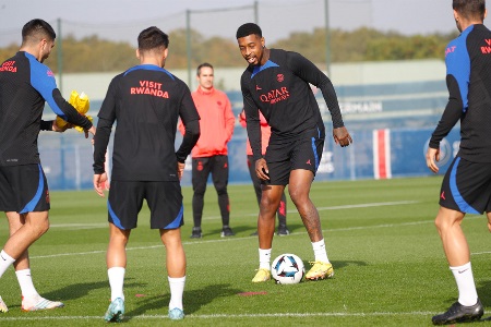 欧冠情报：巴黎后防两将伤愈复出，马卡比进攻端折损两将