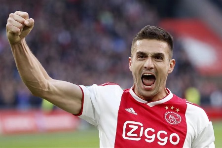 欧冠情报：阿贾克斯主场氛围火爆，利物浦主力前锋复出