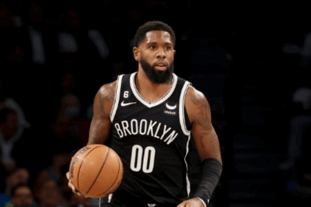 尽力了！罗伊斯-奥尼尔12中8拿下20分5板 得分平生涯常规赛最高