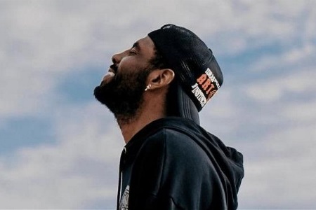 记者：欧文不仅疏远篮网老板 在更衣室他也成外人