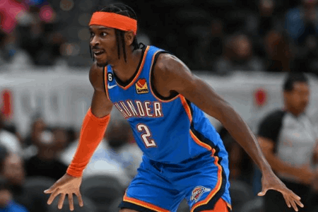 亚历山大谈历史最佳：科比第一 詹姆斯第二 乔丹第三