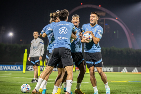 竞足周四014 世界杯 乌拉圭 VS 韩国