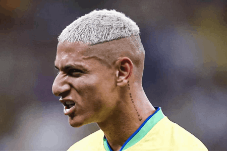 理查利森超级侧钩破门！本场比赛完成双响