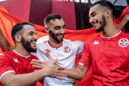 世界杯情报：突尼斯首轮表现出色，澳大利亚全力争胜