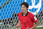 韩国本届世界杯首球！李刚仁助攻曹圭成头球破门，韩国1-2加纳