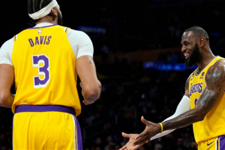 NBA：詹姆斯31+7+8 浓眉27+12 格兰特27分 湖人送开拓者3连败