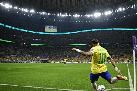 巴媒：内马尔未回归训练&仍在酒店接受治疗，他很难在1/8决赛首发