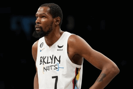 死神降临！杜兰特19投12中砍下29分9板8助 命中关键三分定胜局