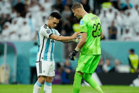 阿贾克斯有意荷兰国门诺伯特