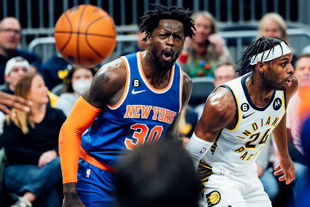 NBA-布伦森30分 兰德尔25+14 尼克斯险胜步行者