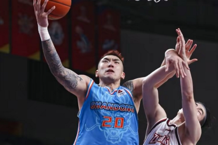 周一篮球精选 CBA 山东高速 VS 广州龙狮