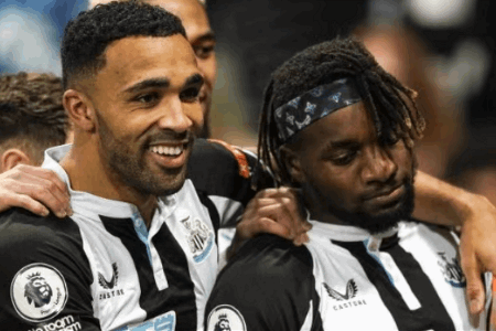 英超情报：纽卡前锋复出，利兹联中场重返首发