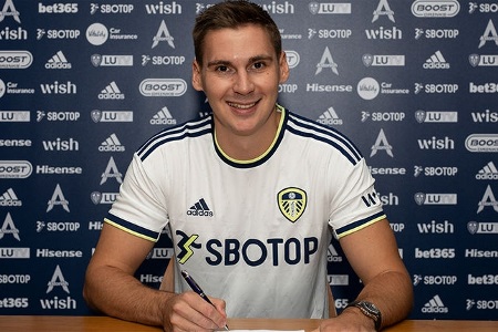 官方：利兹联签下萨尔茨堡后卫沃贝尔，转会费1000万镑